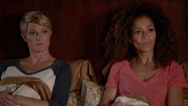 Stef and Lena in The Fosters 4x04